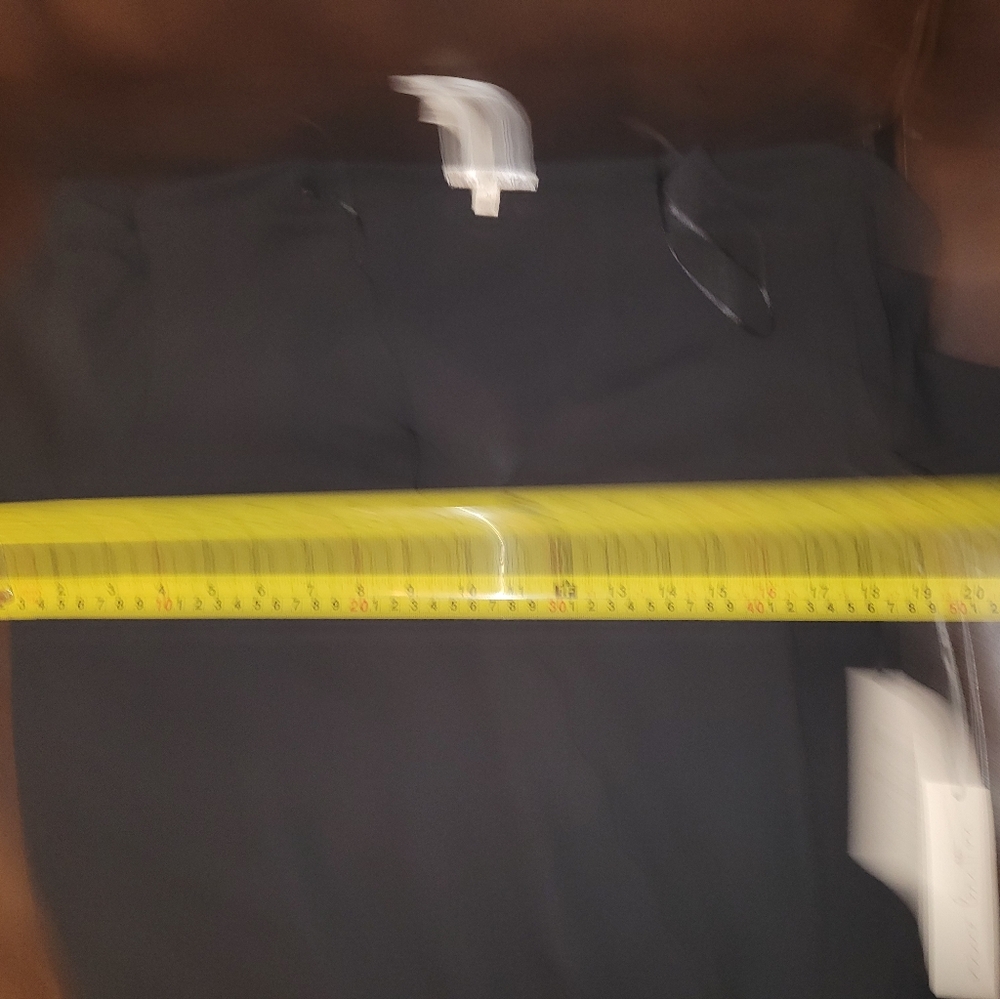 💰⏳️Nine Britton Scalloped V neck Sheer Blouse NWT MED - Picture 8 of 9